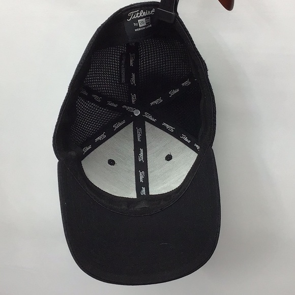 Titleist FJ black golf hat/cap - Picture 5 of 6